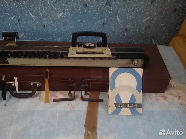 Вязальная машина Нева-1