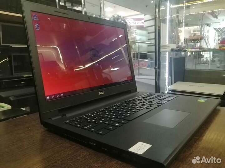 Ноутбук dell Core i5-5200U 2,2ггц, 8гб, 920MX 2GB