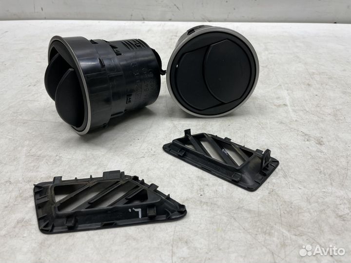 Дефлектор обдува салона Mazda 3 BL