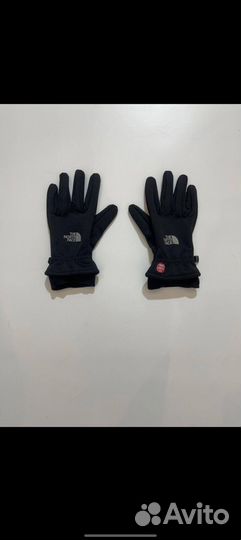 Перчатки от TNF