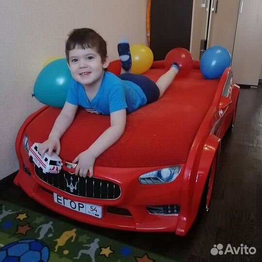 Кровать машина