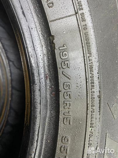 Dunlop SP Winter Ice 01 195/65 R15