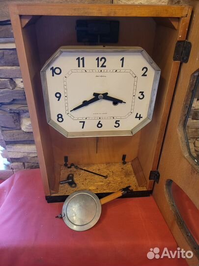 Часы настенные СССР янтарь