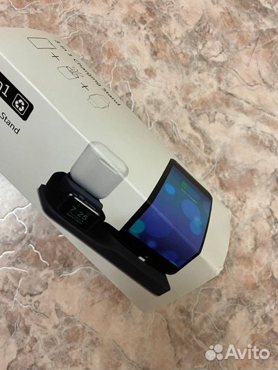 Подставка для телефона, часов и наушников 3 в 1