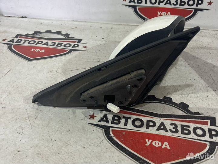 Зеркало правое Mazda 3 BL 09-13