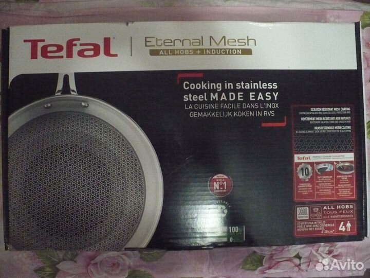 Вок-сковорода Tefal Eternal Mesh E4971634, 28 см