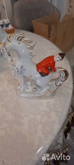 Статуэтка фарфоровая Иванушка и конек-горбунек