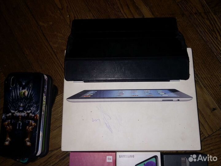Коробка от iPad и разные