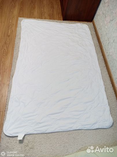 Одеяло бамбуковое 140 х 205 белое