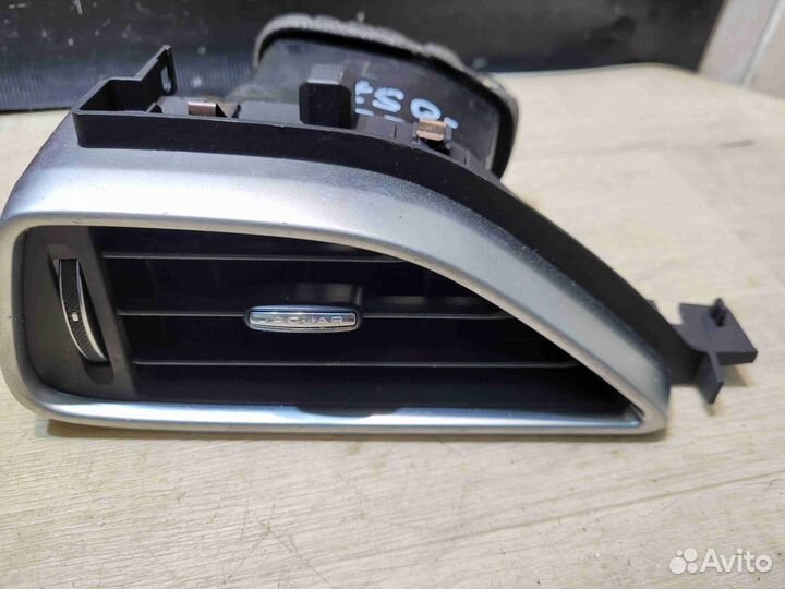 Дефлектор обдува салона Jaguar F-Pace(X761)