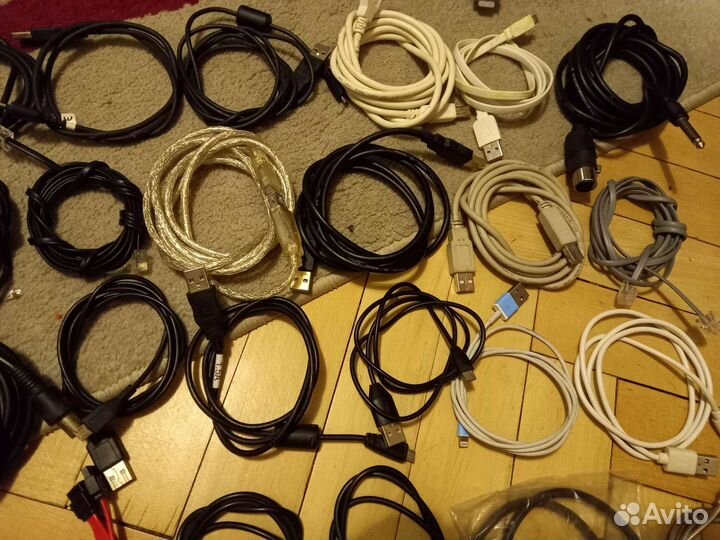 Зарядные устройства, кабели, переходники