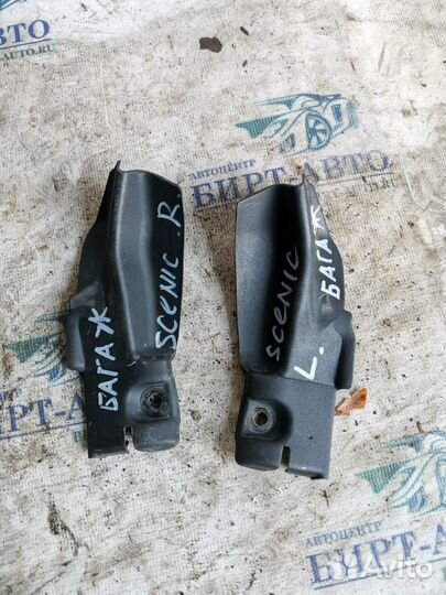 Водосток крышки багажника Renault Scenic II