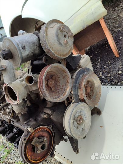 Двигатель Мерседес бензин