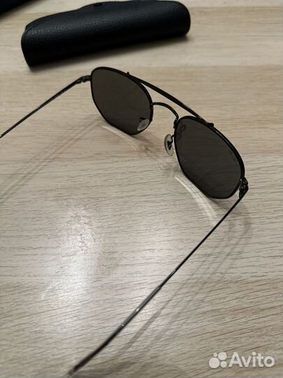 Солнцезащитные очки Ray Ban