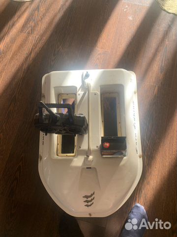 Продаю караблик для прикормки рыбы. Цена:20000