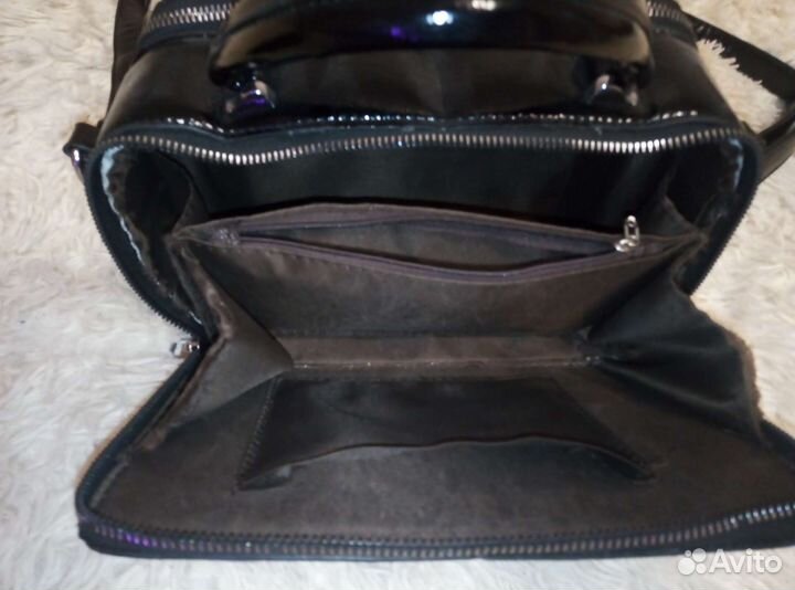 Сумочка женская лакированная