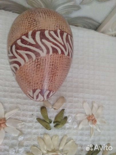 Яйцо каменное