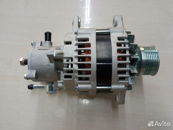 Генератор isuzu 24V 80A 4HK1 с помпой NQR90 ALH650
