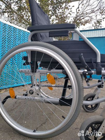 Инвалидная коляска