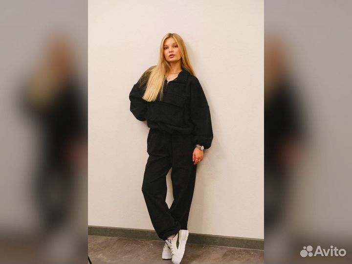 Теплый плюшевый спортивный костюм