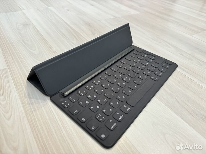 Apple iPad SMART keyboard чехол-клавиатура