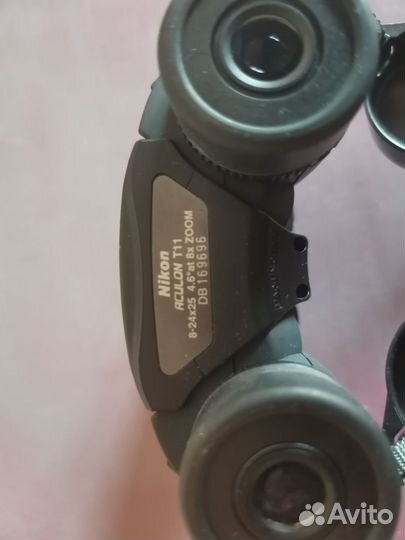 Компакт бинокль Nikon Aculon T11
