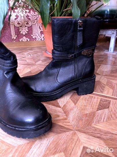 Ботинки женские