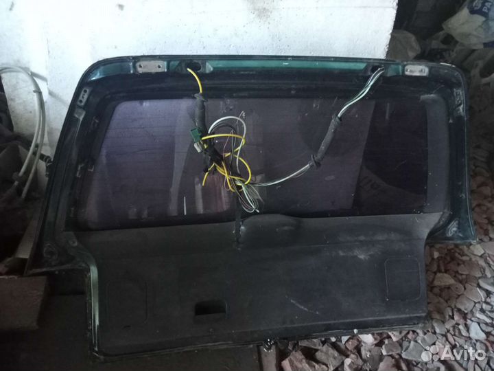 Крышка багажника в сборе на Фольксваген Пассат Б3