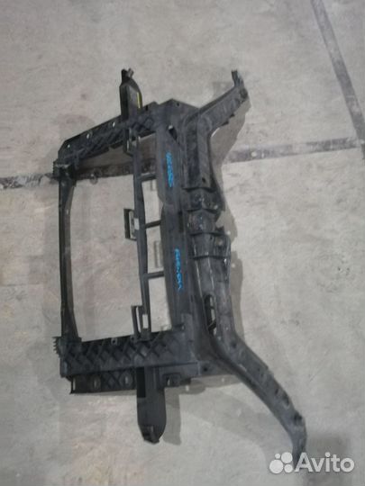 Телевизор суппорт радиатора Ford Fusion