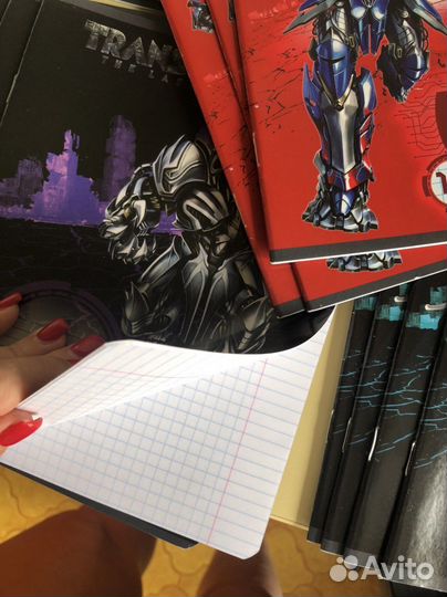 Тетрадь в клетку 12 листов