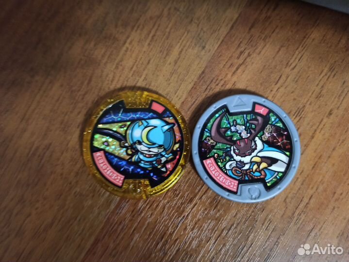 Yo kai watch медальоны (торг уместен)
