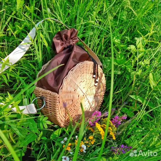 Плетёная сумка круглая