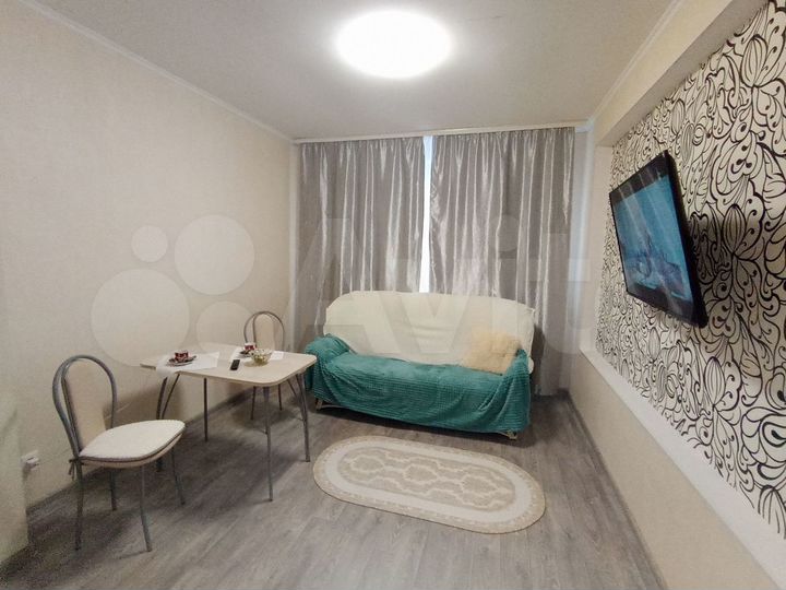 1-к. квартира, 42 м², 1/14 эт.