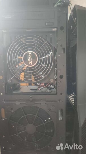 Minitower Zalman Z11