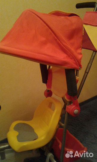 Трехколесный велосипед для малышей