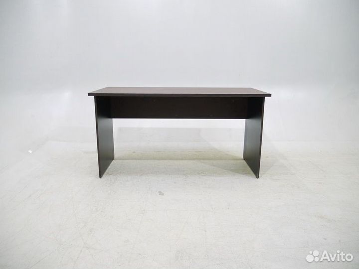 Письменный стол