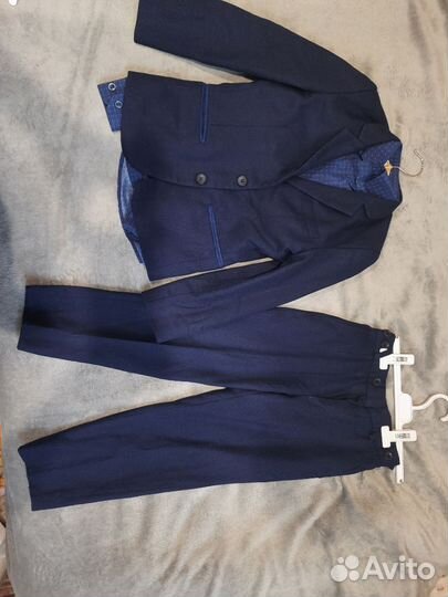 Школьный костюм