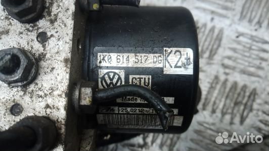 Блок ABS volkswagen jetta 6 (9NK17KW01)