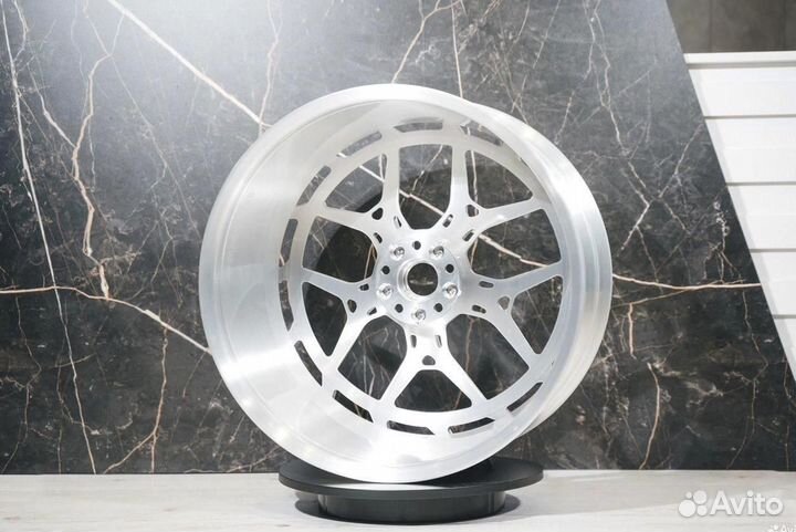 Кованые диски R22