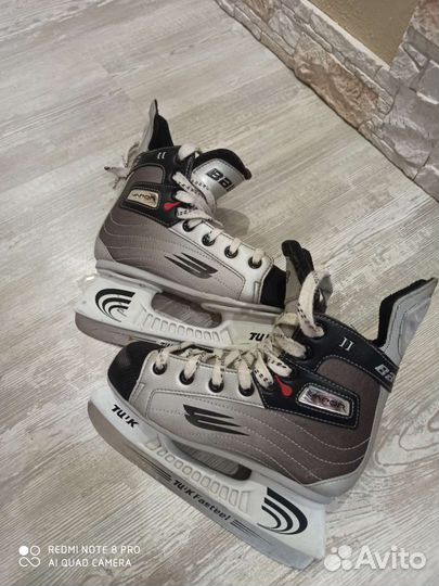 Хоккейные коньки Bauer