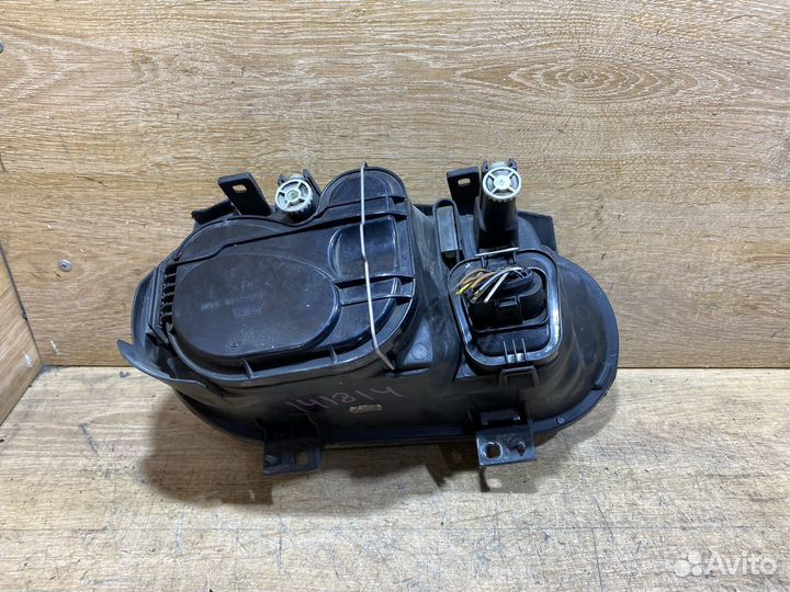 Фара передняя левая Volkswagen Golf 4 141814