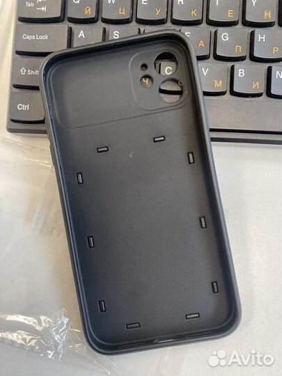 Чехол на iPhone 11