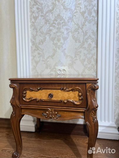 Румынский спальный гарнитур Д-10