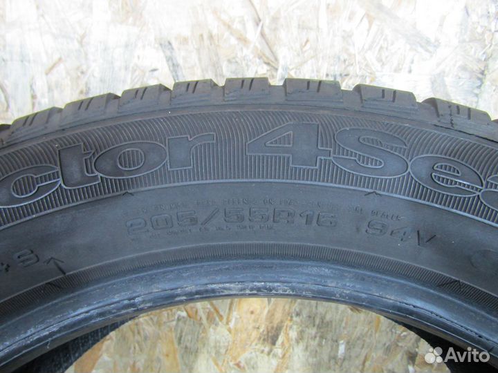 Goodyear Vector 4Seasons 205/55 R16