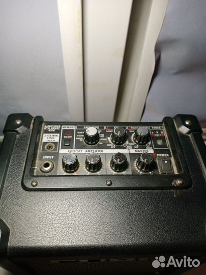 Гитарный комбоусилитель