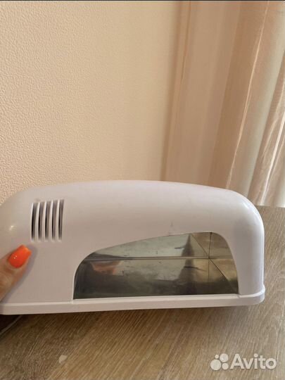 Лампа для маникюра