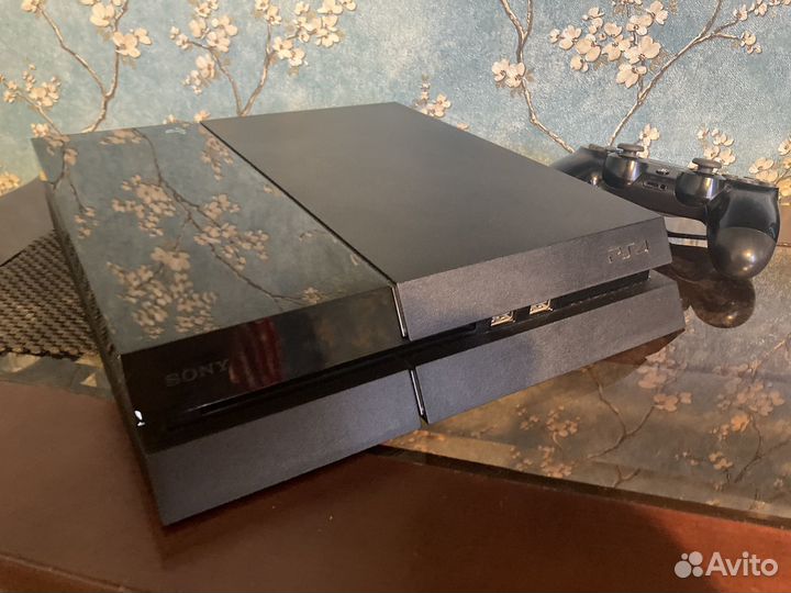 Sony playstation 4 PS4 FAT В отличном состоянии