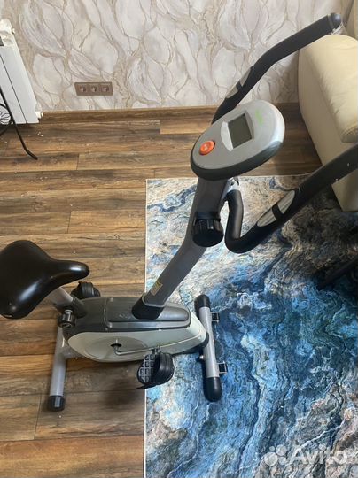 Вертикальный велотренажер HouseFit HB-8165HP