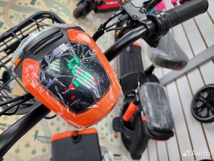 Электросамокат KugooKirin EC 02 электроскутер