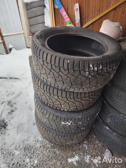 Triangle PL02 235/55 R19
